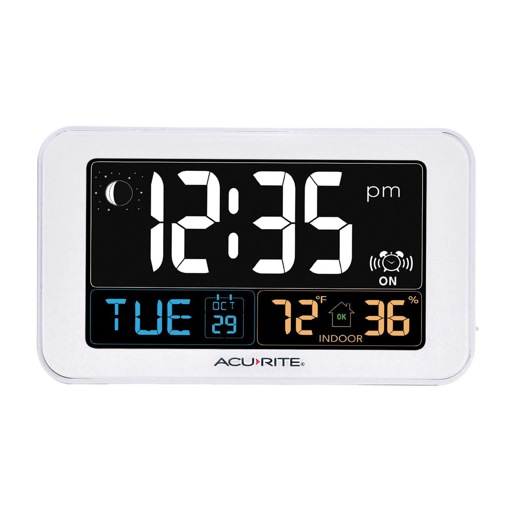AcuRite Intelli-Time Alarm Clock with USB Charger, Indoor Temperature and Humidity (13040CA) 0.8