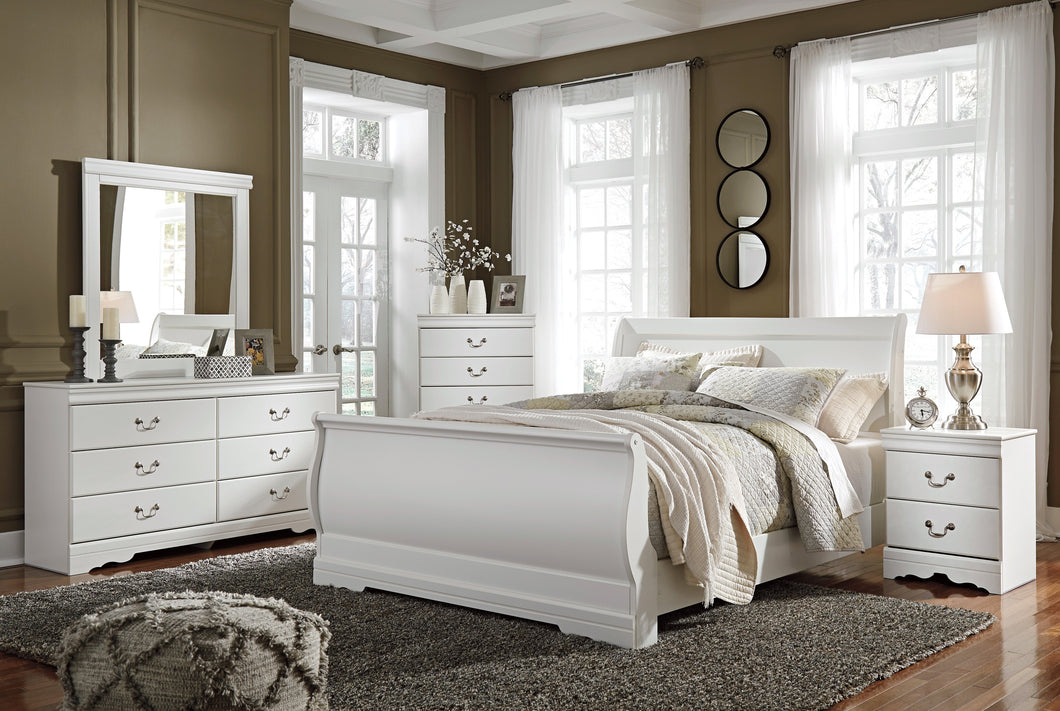 Anarena Traditional White Color Bedroom Set: Queen Sleigh Bed, Dresser, Mirror, 2 Nightstands