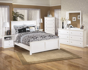 Buckwick Shoals Casual White Bedroom Set: Queen Bed, Dresser, Mirror, 2 Nighstands, Chest