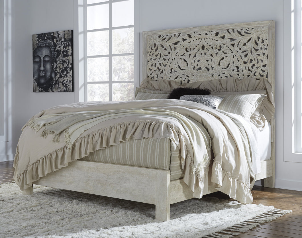 BennoriCasualWhite Color Wood Bedroom Set: King Panel Bed